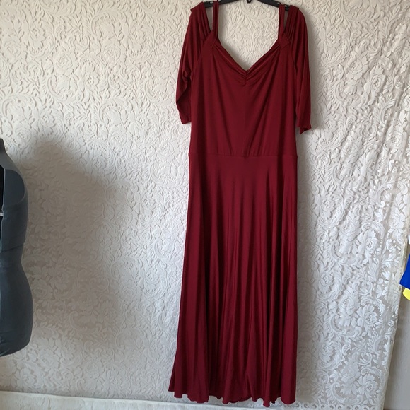 EUC Evanese burgundy Maxi Cold Shoulder Dress, sz 2x - Picture 7 of 7